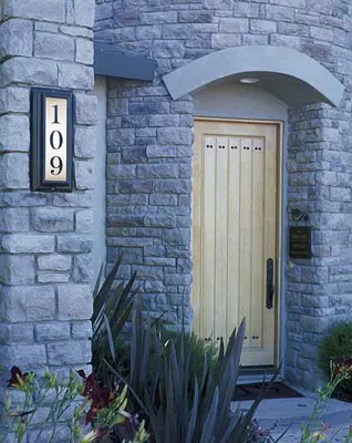 QualArc Edgewood Vertical Address Plaque Installed
